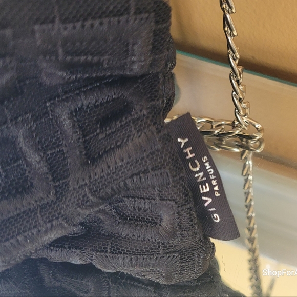 Givenchy - Picture 11 of 12